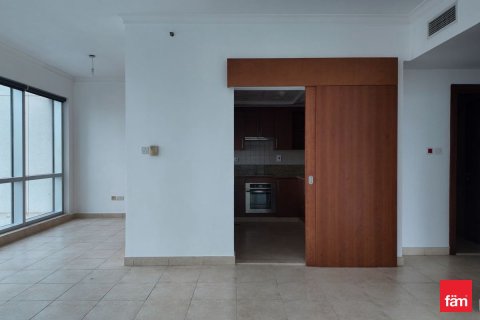 Apartamento en The Views, Dubai, 2 dormitorios, 127.9 m², № 93743 - foto 2