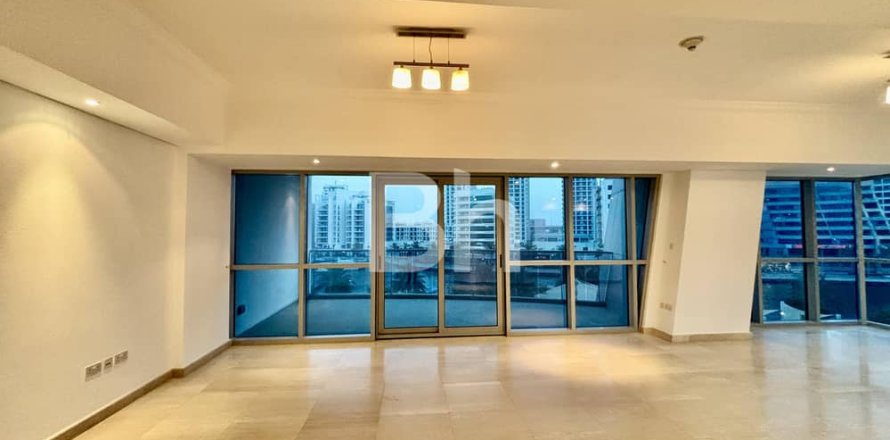 Квартира в Дубай Марине, Дубай, 2 спальни, 207м², № 23292