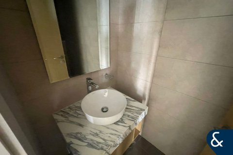 Снять в аренду квартиру в Sheikh Zayed Road, Дубай: 2 спальни, 83м², № 79371 - фото 7