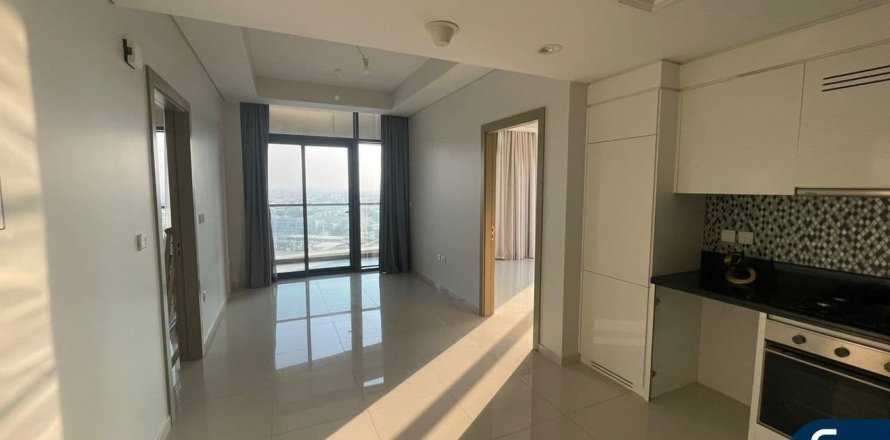 Квартира в Sheikh Zayed Road, Дубай, 2 спальни, 83м², № 79371