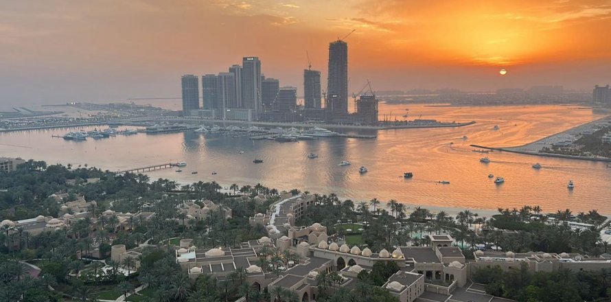 Apartment in Dubai Media City, Dubai 2 bedrooms, 143 sq.m. № 11635
