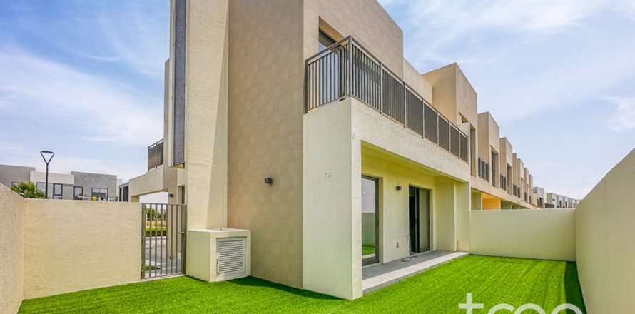 Таунхаус в EMAAR South, Dubai South (Dubai World Central), Дубай, 4 спальни, 237.18м², № 136281