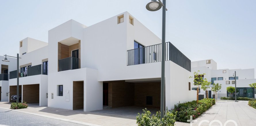 Townhouse in Arabian Ranches 3, Dubai 4 bedrooms, 296.64 sq.m. № 136295