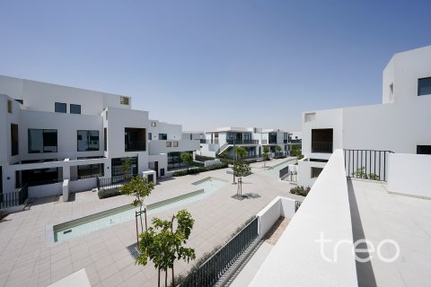 Townhouse in Arabian Ranches 3, Dubai 4 bedrooms, 296.64 sq.m. № 136295 - photo 6