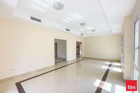 Villa à Dubai, 3 chambres, 569.8 m², № 18675 - photo 17