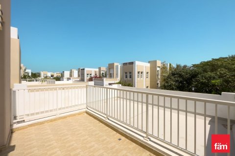 Villa à Dubai, 3 chambres, 569.8 m², № 18675 - photo 4