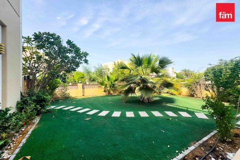 Villa à Dubai, 3 chambres, 569.8 m², № 18675 - photo 23