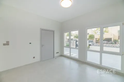 Villa à Meadows, Dubai, 5 chambres, 369 m², № 62049 - photo 6