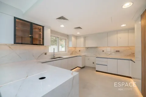 Villa à Meadows, Dubai, 5 chambres, 369 m², № 62049 - photo 17
