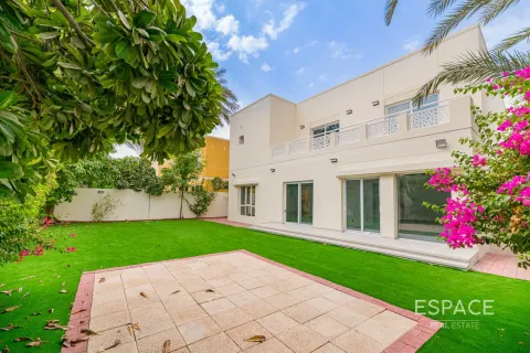 Villa à Meadows, Dubai, 5 chambres, 369 m², № 62049 - photo 19