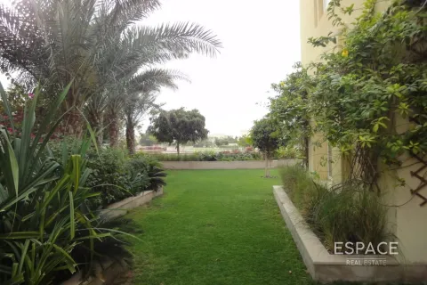 Villa à Springs 8, The Springs, Dubai, 3 chambres, 270 m², № 62047 - photo 8