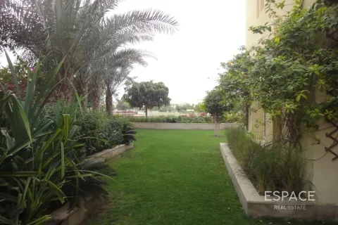 Villa à Springs 8, The Springs, Dubai, 3 chambres, 270 m², № 62047 - photo 7
