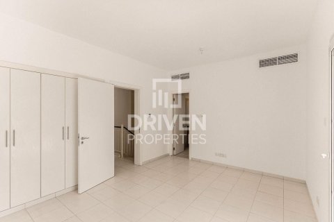 Villa in Springs 12, The Springs, Dubai 3 bedrooms, 332.78 sq.m. № 130022 - photo 6