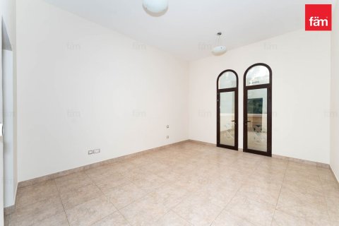 Villa à Dubai, 4 chambres, 298.1 m², № 84759 - photo 9