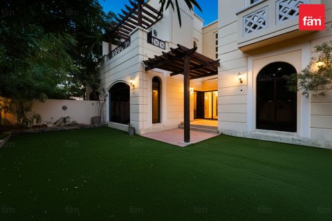 Villa à Dubai, 4 chambres, 298.1 m², № 84759