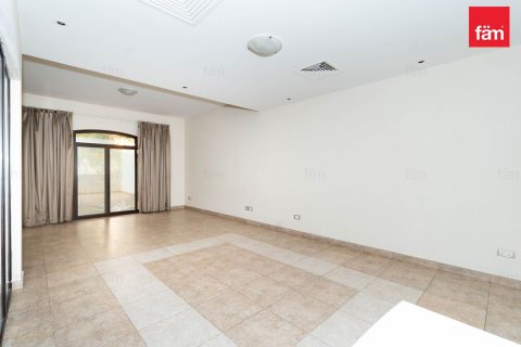 Villa à Dubai, 4 chambres, 298.1 m², № 84759 - photo 7