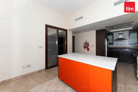 Villa à Dubai, 4 chambres, 298.1 m², № 84759 - photo 8