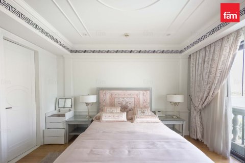 Apartment in Culture Village, Dubai 2 bedrooms, 156.6 sq.m. № 84748 - photo 15