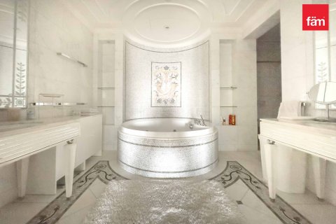 Apartment in Culture Village, Dubai 2 bedrooms, 156.6 sq.m. № 84748 - photo 17