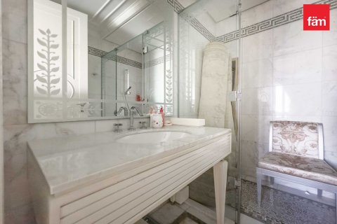 Apartment in Culture Village, Dubai 2 bedrooms, 156.6 sq.m. № 84748 - photo 18