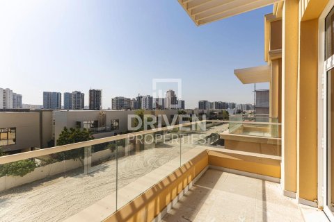 Villa in Al Furjan, Dubai 5 bedrooms, 525 sq.m. № 129162 - photo 15