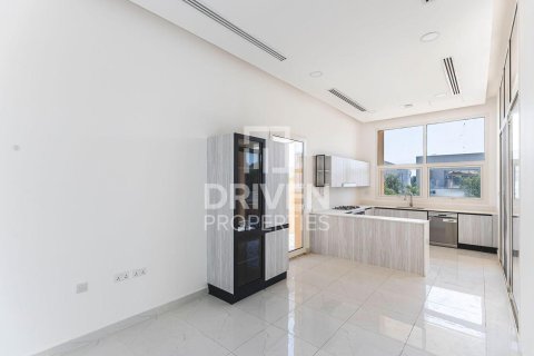 Villa in Al Furjan, Dubai 5 bedrooms, 525 sq.m. № 129162 - photo 5