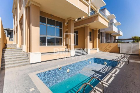Villa in Al Furjan, Dubai 5 bedrooms, 525 sq.m. № 129162 - photo 19