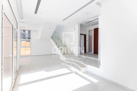 Villa in Al Furjan, Dubai 5 bedrooms, 525 sq.m. № 129162