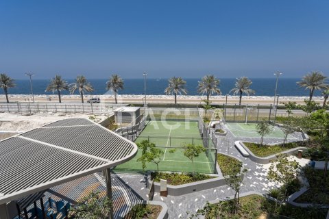 Apartment in Palm Jumeirah, Dubai 3 bedrooms, 188 sq.m. № 105118 - photo 12