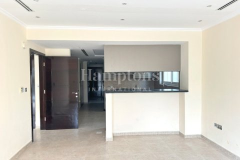 Снять в аренду виллу в Jumeirah Park Homes, Jumeirah Park, Дубай: 3 спальни, 742.75948500м², № 12805 - фото 5