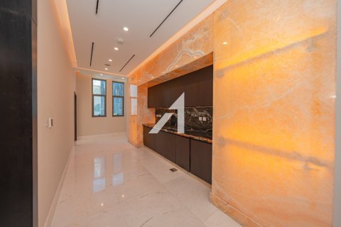 Villa in Jumeirah, Dubai 7 bedrooms, 978.4 sq.m. № 52512 - photo 8