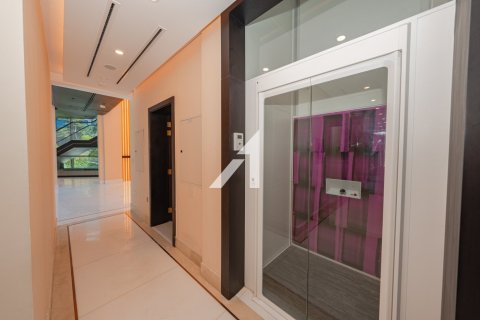 Villa in Jumeirah, Dubai 7 bedrooms, 978.4 sq.m. № 52512 - photo 25