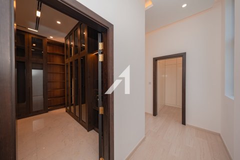 Villa in Jumeirah, Dubai 7 bedrooms, 978.4 sq.m. № 52512 - photo 16