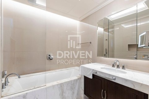 Apartment in The Address Residence Fountain Views, Downtown Dubai (Downtown Burj Dubai), Dubai 1 bedroom, 77.95 sq.m. № 127835 - photo 11