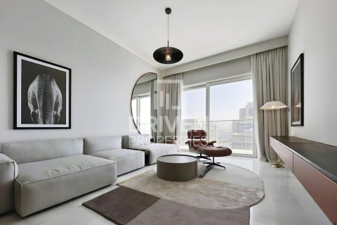 Apartment in EMAAR Beachfront, Dubai Harbour, Dubai 1 bedroom, 71.35 sq.m. № 127845 - photo 4