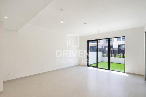 Villa in Jebel Ali, Dubai 4 bedrooms, 252.05 sq.m. № 127833 - photo 3