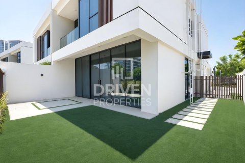 Таунхаус в District One, Мохаммед Бин Рашид Сити, Дубай, 4 спальни, 312.25м², № 127837
