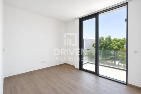 Снять в аренду таунхаус в District One, Мохаммед Бин Рашид Сити, Дубай: 4 спальни, 312.25м², № 127837 - фото 12