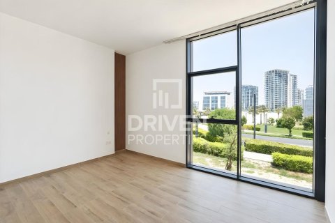 Снять в аренду таунхаус в District One, Мохаммед Бин Рашид Сити, Дубай: 4 спальни, 312.25м², № 127837 - фото 17