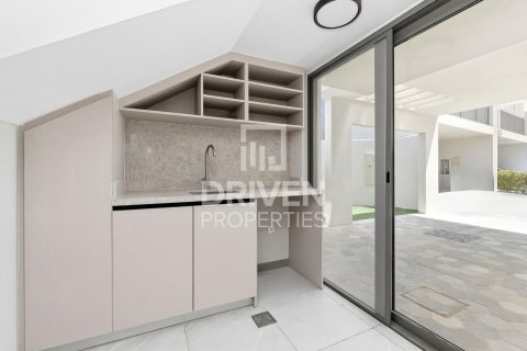 Townhouse in Mohammed Bin Rashid City, Dubai 4 bedrooms, 326.93 sq.m. № 127825 - photo 20