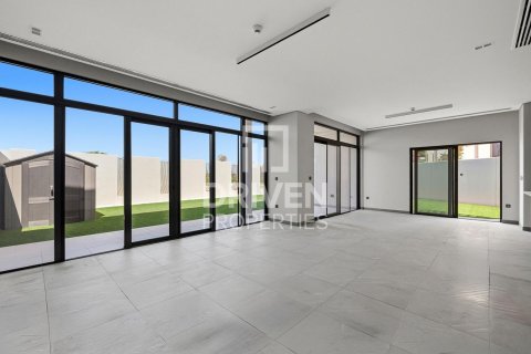 Townhouse in Mohammed Bin Rashid City, Dubai 4 bedrooms, 326.93 sq.m. № 127825 - photo 2