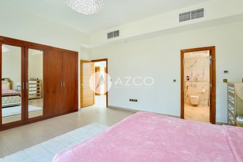 Villa à Legacy, Jumeirah Park, Dubai, 4 chambres, 631.1 m², № 42411 - photo 17