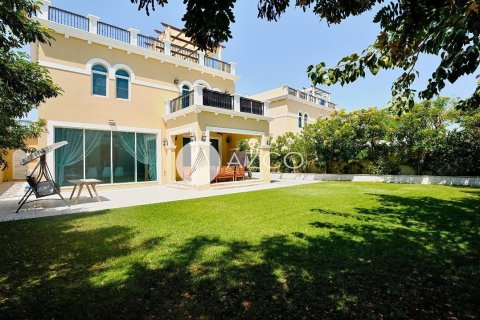 Villa à Legacy, Jumeirah Park, Dubai, 4 chambres, 631.1 m², № 42411 - photo 2