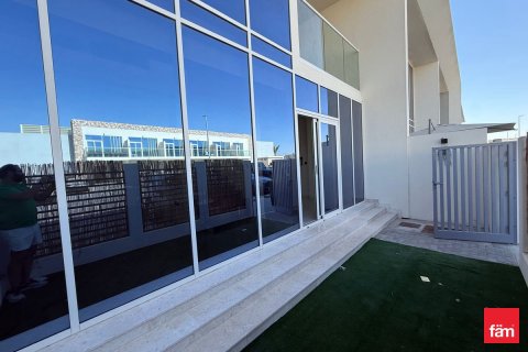 Maison de ville à Dubai, 2 chambres, 105.6 m², № 111716 - photo 3