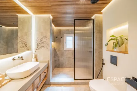 Adosado en Jumeirah Village Circle, Dubai, 2 dormitorios, 152 m², № 61693 - foto 11