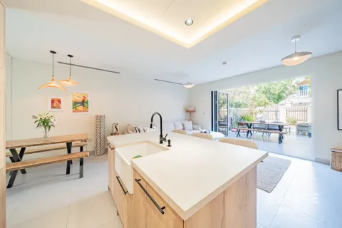 Adosado en Jumeirah Village Circle, Dubai, 2 dormitorios, 152 m², № 61693 - foto 13