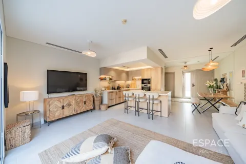Adosado en Jumeirah Village Circle, Dubai, 2 dormitorios, 152 m², № 61693