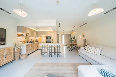 Adosado en Jumeirah Village Circle, Dubai, 2 dormitorios, 152 m², № 61693 - foto 3