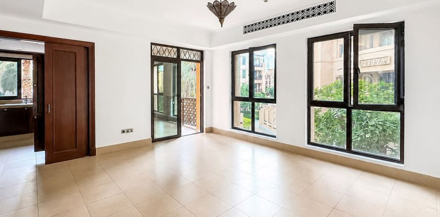 Appartement à Old Town, Dubai, 1 chambre, 90.67 m², № 136525