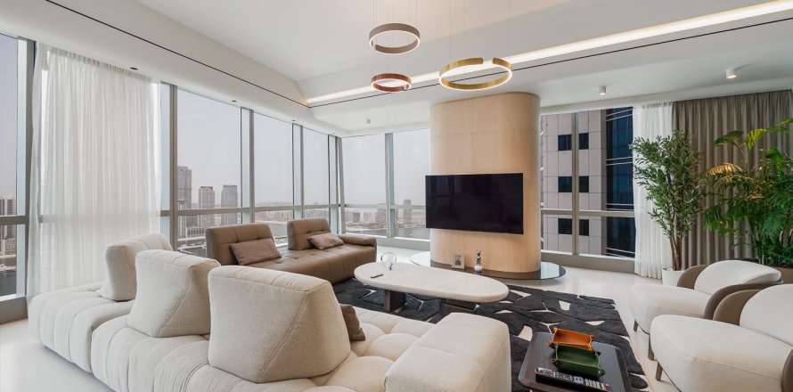 Apartamento en Dubai Marina, Dubai, 4 dormitorios, 235.42 m², № 136535
